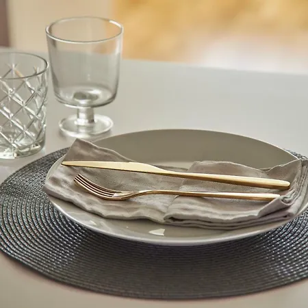 Luxury In The Privileged * リスボン